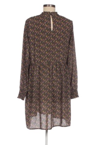 Šaty  Jdy, Velikost M, Barva Vícebarevné, Cena  599,00 Kč