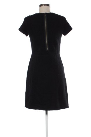 Φόρεμα Karl Lagerfeld, Μέγεθος S, Χρώμα Μαύρο, Τιμή 127,99 €