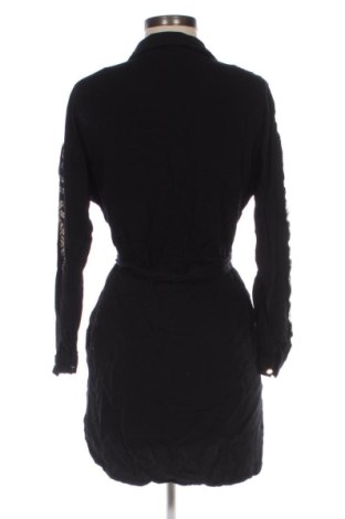 Рокля Mohito, Размер S, Цвят Черен, Цена 24,55 €