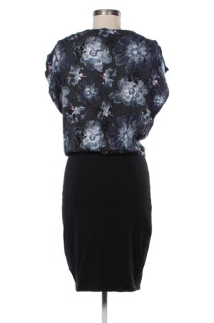 Sukienka Notice, Rozmiar M, Kolor Kolorowy, Cena 133,96 zł