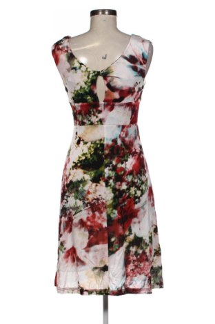 Šaty  Passport, Velikost S, Barva Vícebarevné, Cena  567,00 Kč