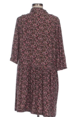 Šaty  Piazza Italia, Velikost M, Barva Vícebarevné, Cena  599,00 Kč