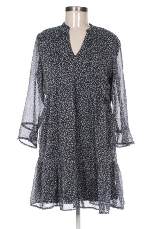 Рокля Pigalle by ONLY, Размер M, Цвят Многоцветен, Цена 65,57 €