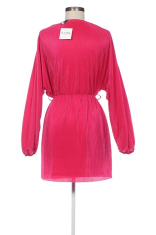 Φόρεμα Pull&Bear, Μέγεθος M, Χρώμα Ρόζ , Τιμή 8,99 €
