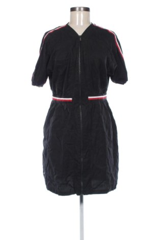 Sukienka Reserved, Rozmiar M, Kolor Czarny, Cena 107,00 zł