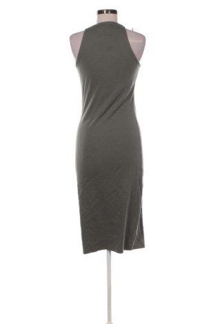 Šaty  Reserved, Velikost L, Barva Zelená, Cena  939,00 Kč