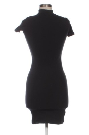 Рокля Sinsay, Размер XS, Цвят Черен, Цена 20,00 €