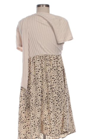 Рокля Unbranded, Размер S, Цвят Многоцветен, Цена 20,00 €