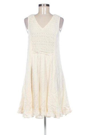 Рокля VILA, Размер M, Цвят Екрю, Цена 13,80 €