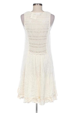 Рокля VILA, Размер M, Цвят Екрю, Цена 13,80 €