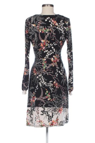 Šaty  Warehouse, Velikost M, Barva Vícebarevné, Cena  696,00 Kč