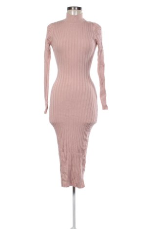 Sukienka Whyte Valentyne, Rozmiar M, Kolor Różowy, Cena 129,99 zł