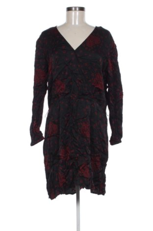Рокля Yessica, Размер XL, Цвят Многоцветен, Цена 20,45 €