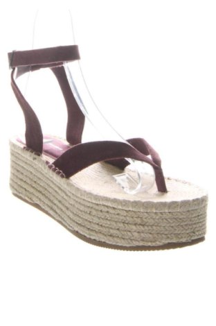 Sandály Pull&Bear, Velikost 39, Barva Růžová, Cena  1 429,00 Kč