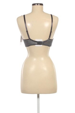 Podprsenka Triumph, Velikost S, Barva Šedá, Cena  1 429,00 Kč