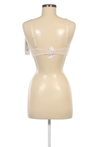 Podprsenka Triumph, Velikost S, Barva Krémová, Cena  1 429,00 Kč