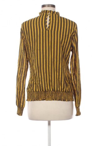 Γυναικεία μπλούζα Eksept, Μέγεθος M, Χρώμα Πολύχρωμο, Τιμή 1,99 €