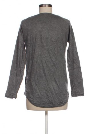 Dámská halenka Essentials, Velikost M, Barva Šedá, Cena  49,00 Kč