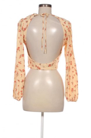 Damen Shirt Reserved, Größe M, Farbe Mehrfarbig, Preis 1,99 €