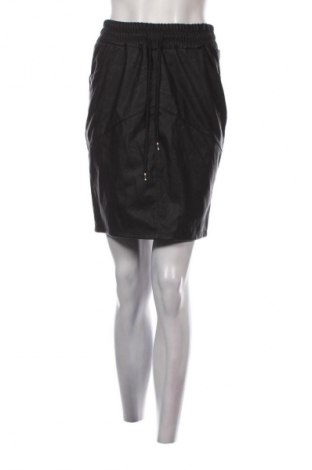 Кожена пола Unbranded, Размер S, Цвят Черен, Цена 2,04 €