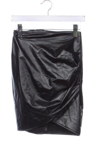 Пола Unbranded, Размер S, Цвят Черен, Цена 2,04 €