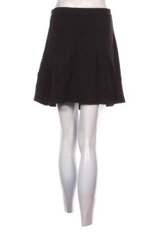 Пола Unbranded, Размер S, Цвят Черен, Цена 2,04 €