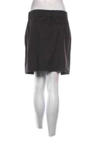 Пола Unbranded, Размер XL, Цвят Черен, Цена 2,04 €