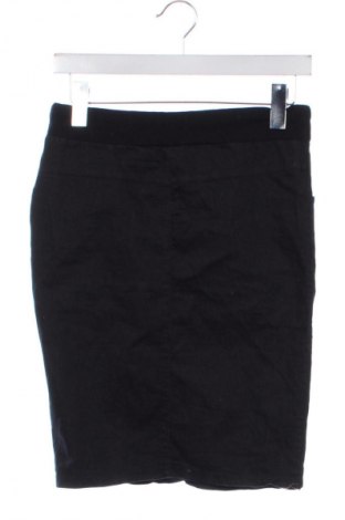 Пола Unbranded, Размер M, Цвят Черен, Цена 2,04 €