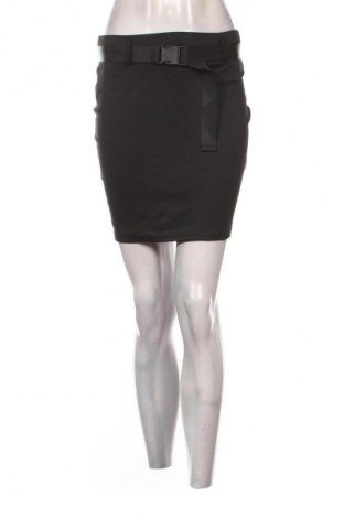 Пола Unbranded, Размер S, Цвят Черен, Цена 2,04 €