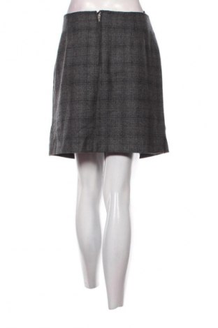 Пола Unbranded, Размер XL, Цвят Многоцветен, Цена 3,06 €