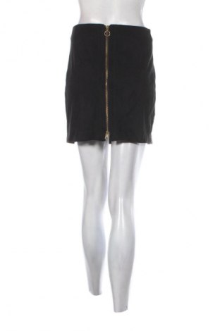 Пола Unbranded, Размер M, Цвят Черен, Цена 2,55 €