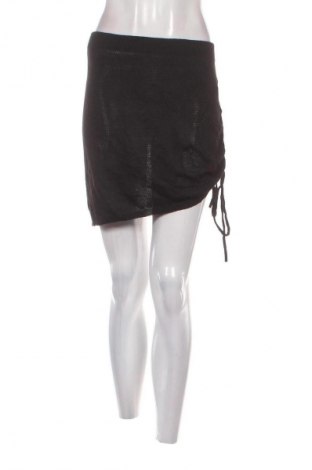 Пола Unbranded, Размер S, Цвят Черен, Цена 2,04 €