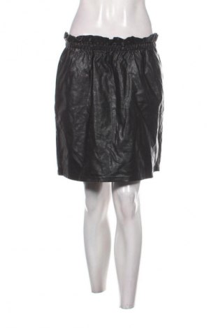 Пола Unbranded, Размер M, Цвят Черен, Цена 2,04 €