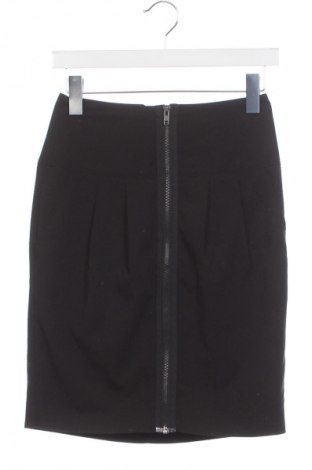 Пола 3 Suisses, Размер XXS, Цвят Черен, Цена 2,04 €