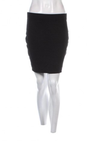 Пола Amisu, Размер M, Цвят Черен, Цена 2,04 €