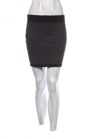 Пола Amisu, Размер L, Цвят Многоцветен, Цена 2,04 €