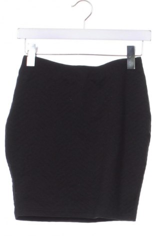 Пола Amisu, Размер XS, Цвят Черен, Цена 2,04 €