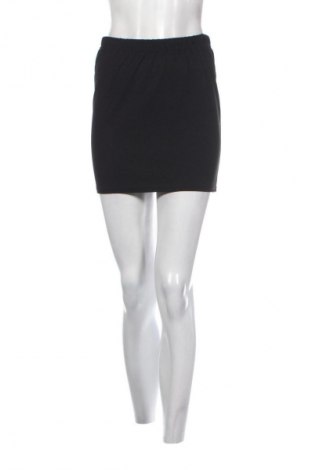 Пола Amisu, Размер S, Цвят Черен, Цена 2,04 €