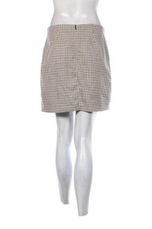 Пола Amisu, Размер M, Цвят Многоцветен, Цена 2,04 €