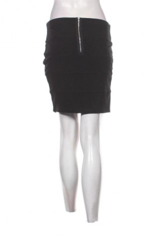 Пола Amisu, Размер M, Цвят Черен, Цена 2,04 €