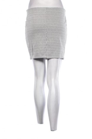 Пола Atmosphere, Размер M, Цвят Многоцветен, Цена 2,04 €