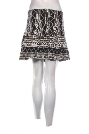 Пола Atmosphere, Размер M, Цвят Многоцветен, Цена 2,04 €