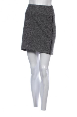 Пола Cecil, Размер M, Цвят Сив, Цена 2,04 €