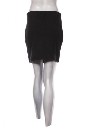 Пола Colloseum, Размер L, Цвят Черен, Цена 2,04 €