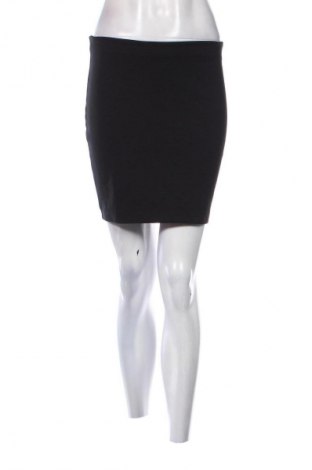 Пола Cubus, Размер S, Цвят Черен, Цена 2,04 €