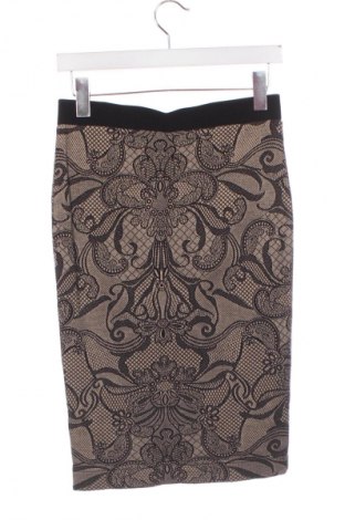 Пола Daphne, Размер XS, Цвят Многоцветен, Цена 2,04 €