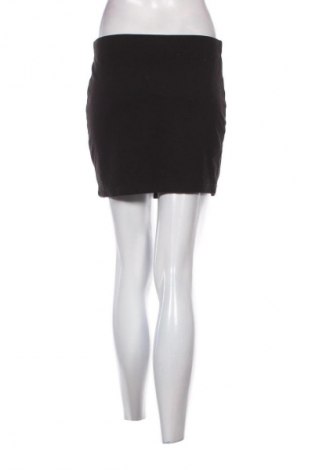 Пола Diverse, Размер M, Цвят Черен, Цена 2,04 €