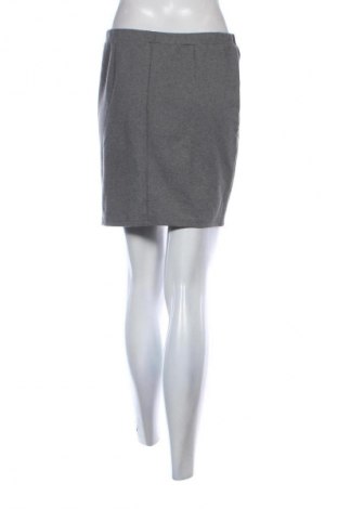 Пола Etam, Размер M, Цвят Сив, Цена 2,55 €