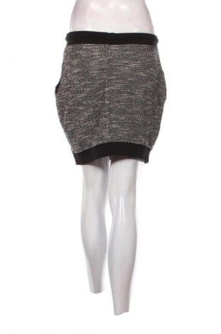 Пола Fb Sister, Размер M, Цвят Многоцветен, Цена 2,04 €