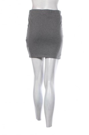 Пола Fb Sister, Размер M, Цвят Сив, Цена 2,55 €